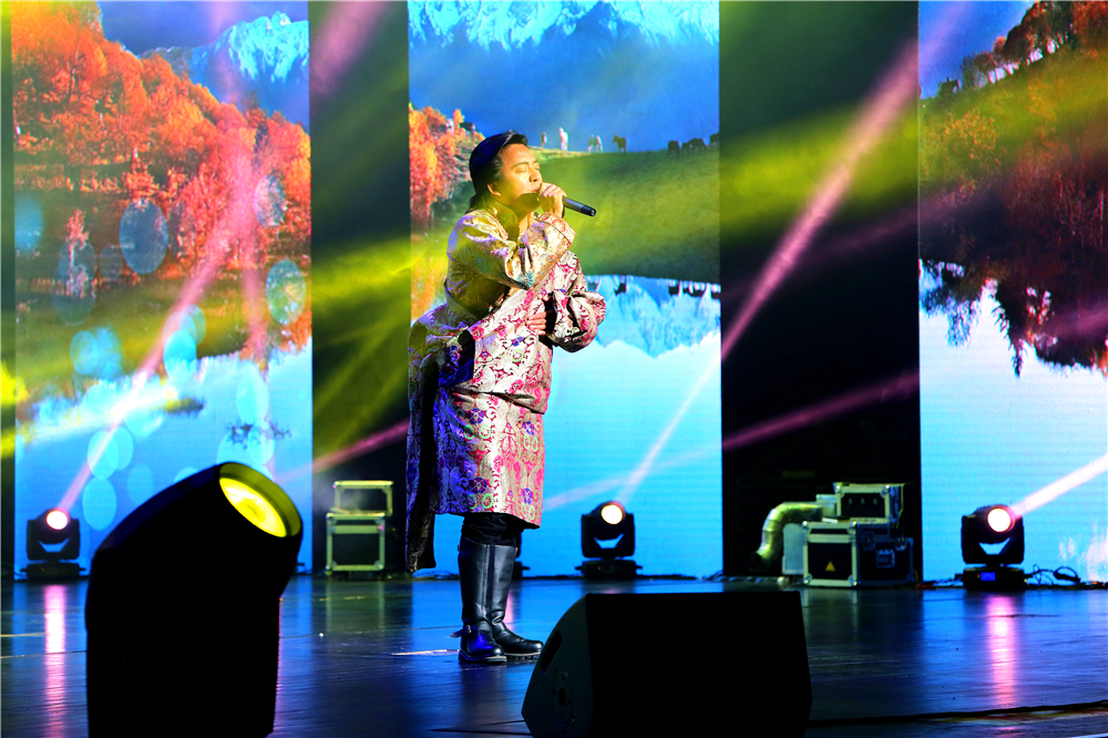 1463448489684123.jpg 12537171_081350.jpg