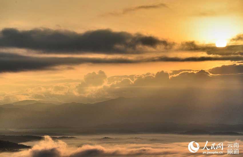 美麗昌寧掠影:冬季日出醉田園