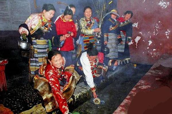  藏族特色新年習俗 藏族新年活動