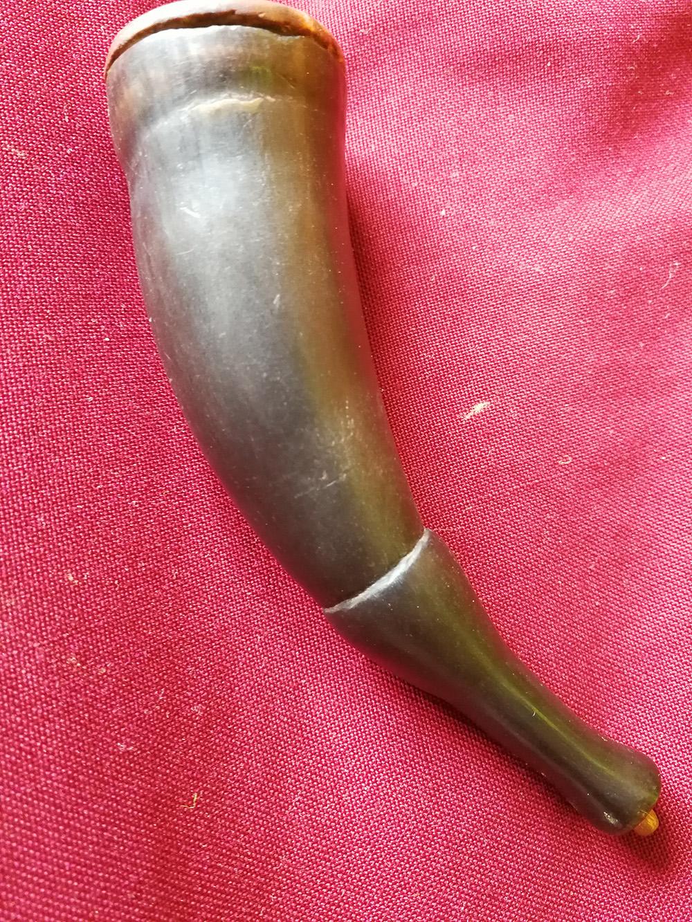 老百姓自制的鼻煙角。（張國華 攝）IMG_20170318_160710.jpg